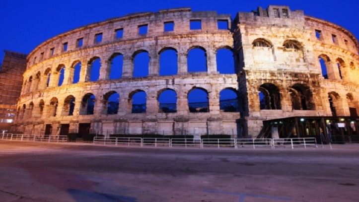 visa-croatie-pula-arena-visatropical.jpg