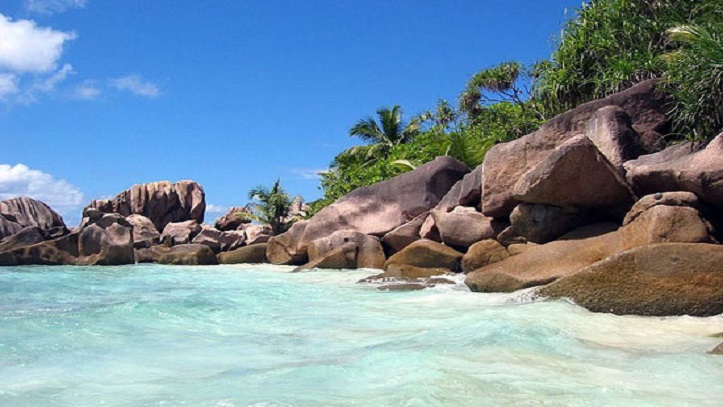 visa-seychelles-plage-la-digue-visatropical.jpg